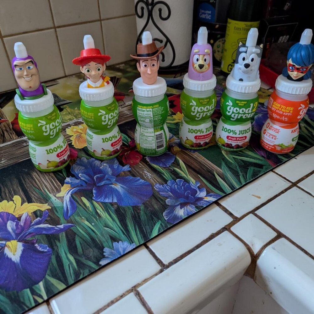 21 Good 2 Grow Juice Toppers & Bottles Various Characters plus 2 snackers - Picture 5 of 7